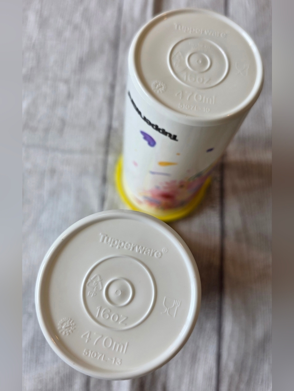 Tupperware Set of 2 with Lids Fanciful Floral Pattern 16oz Tumbler Cups #5107 - Picture 4 of 7